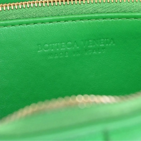 BOTTEGA VENETA CASSETTE ZIP AROUND WALLET PARAKEET - Picture 11 of 14